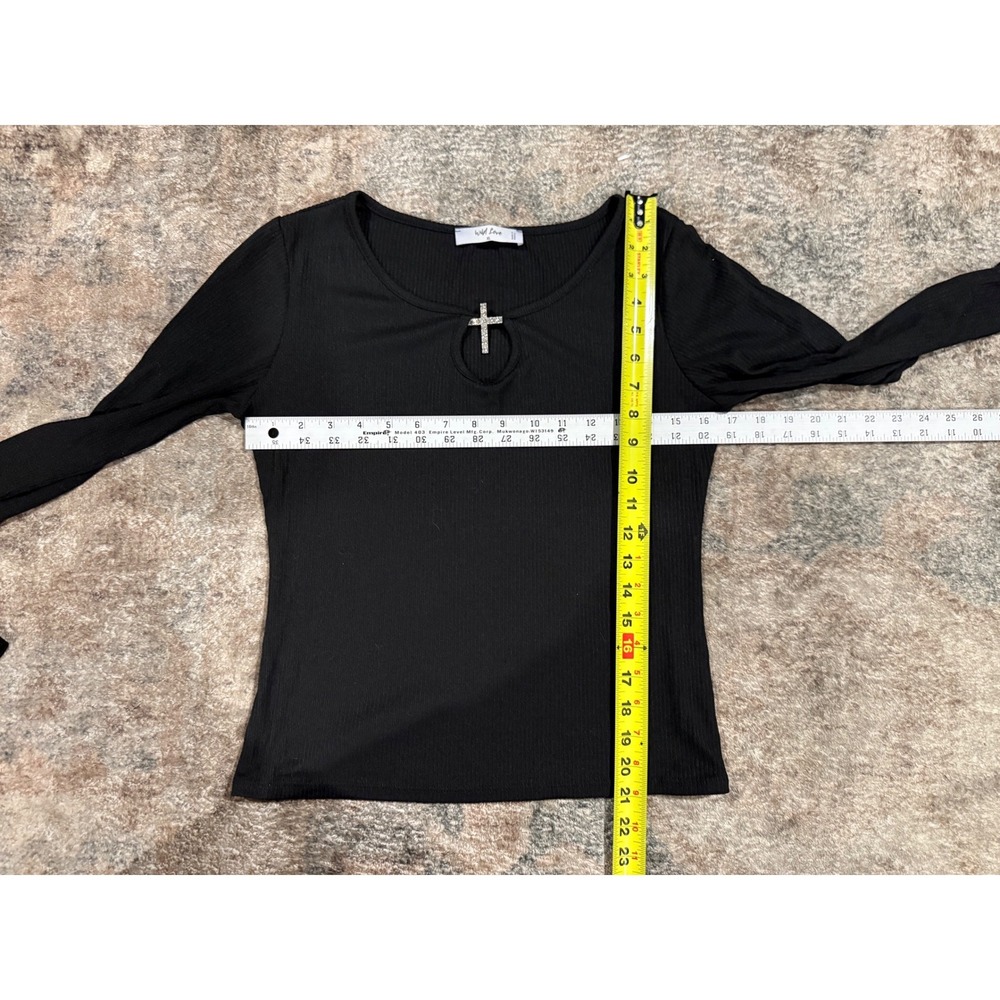 Wild Love Black Ribbed Long Sleeve Top Rhinestone Cross Keyhole Gothic XL - Picture 3 of 5